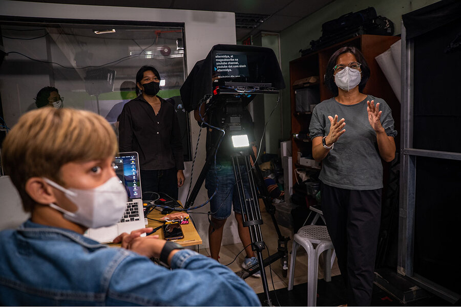 In Philippines, journalists prepare for free press fight under Marcos